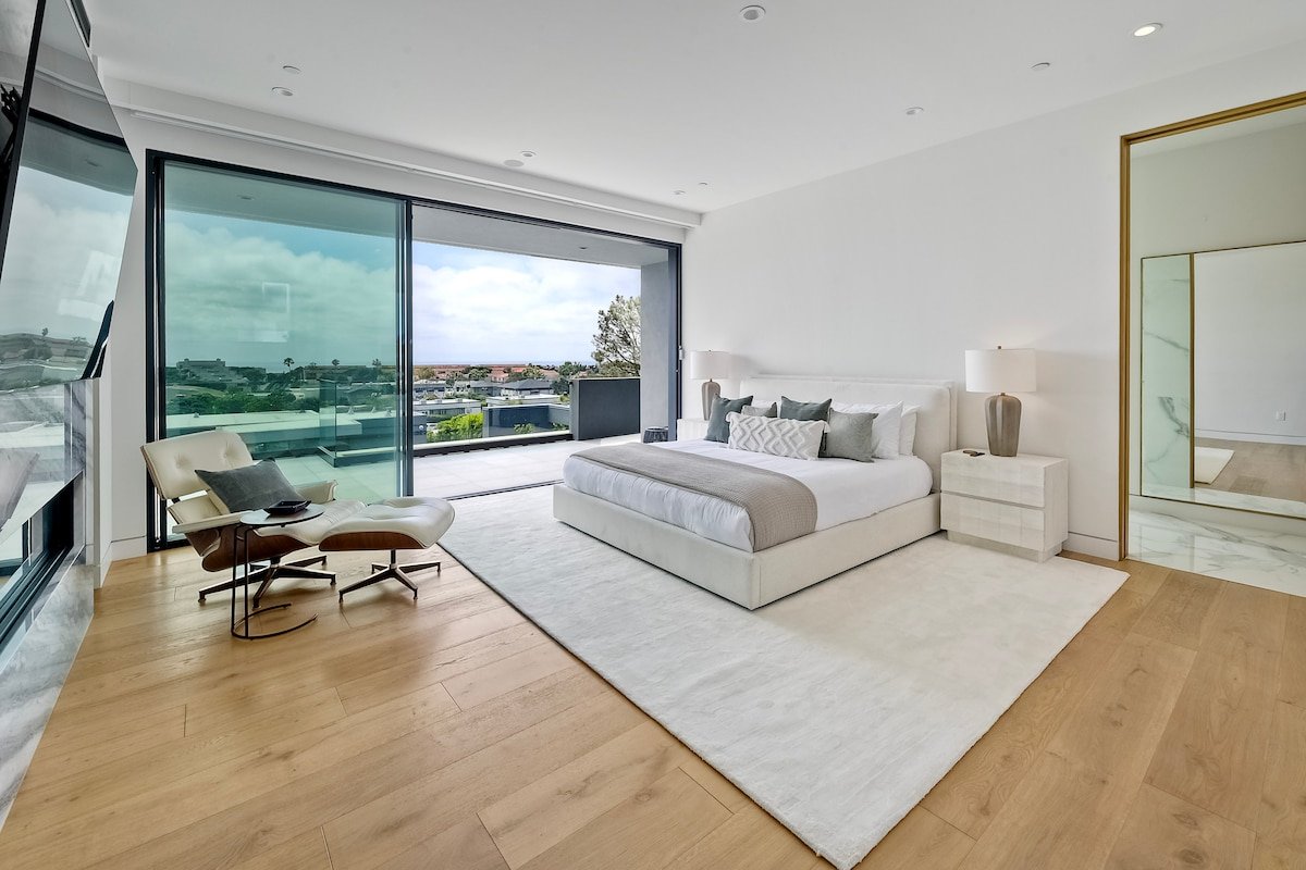 Lux Ocean-View Estate w/ Pool, Hot Tub, & Sauna gallery image 4