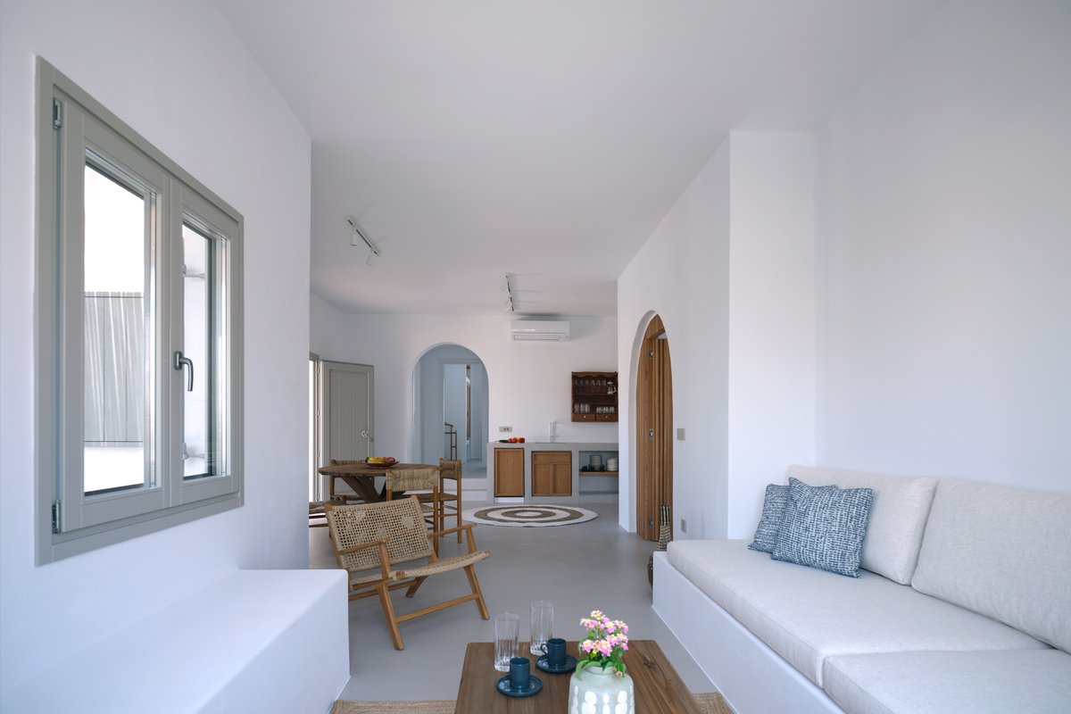 Siora of Paros – Malatesta