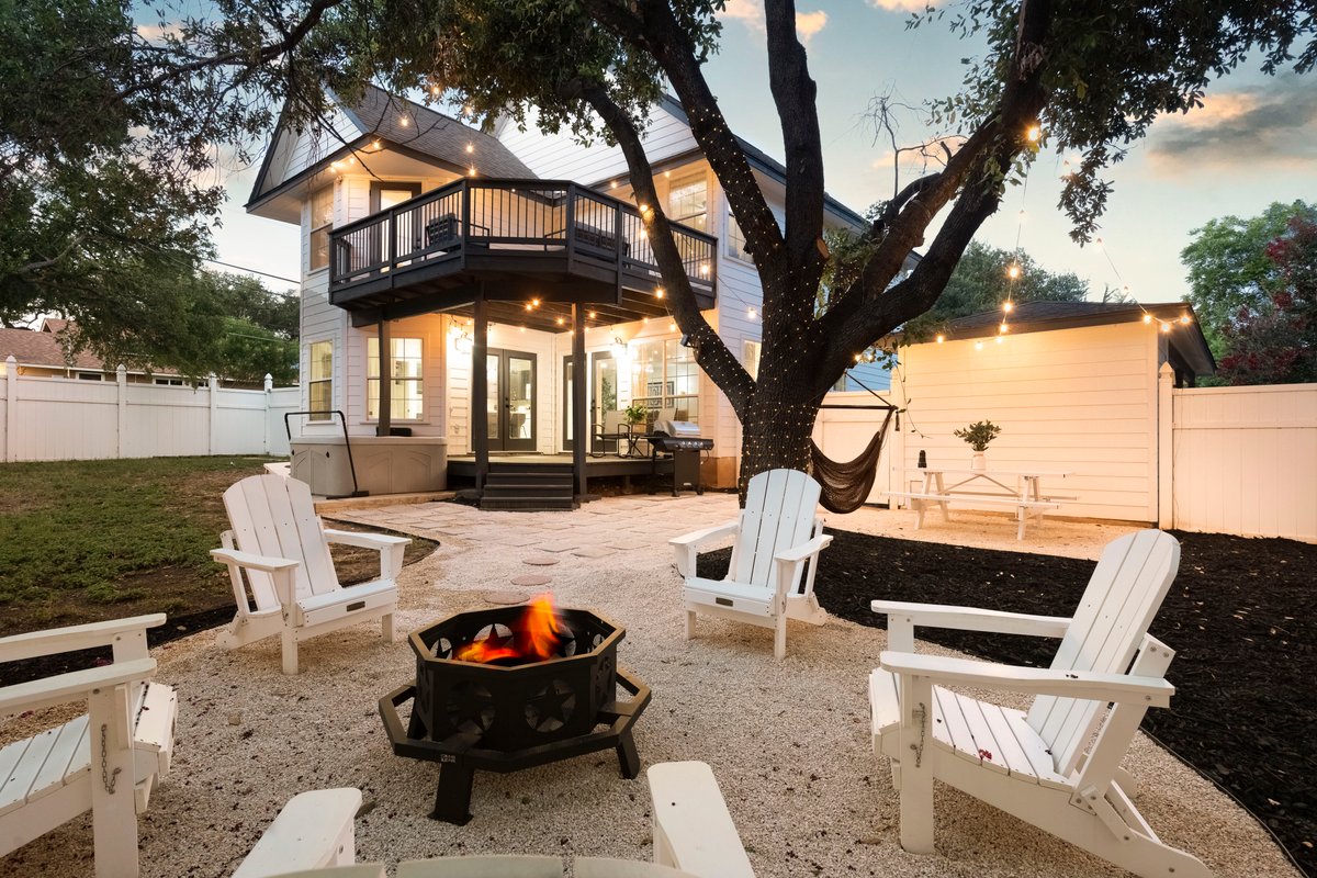 Outdoor Paradise w/ HotTub & Playroom