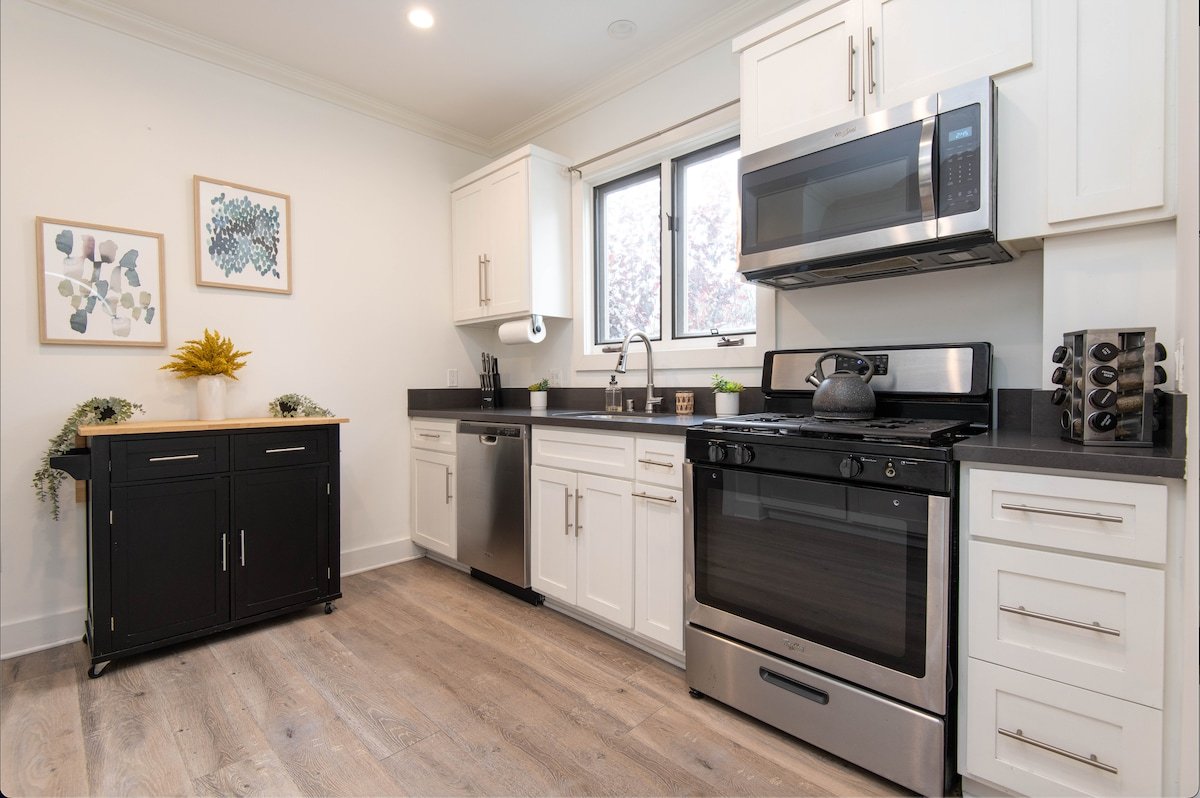 Super Fun 7BR House Near DTLA gallery image 4