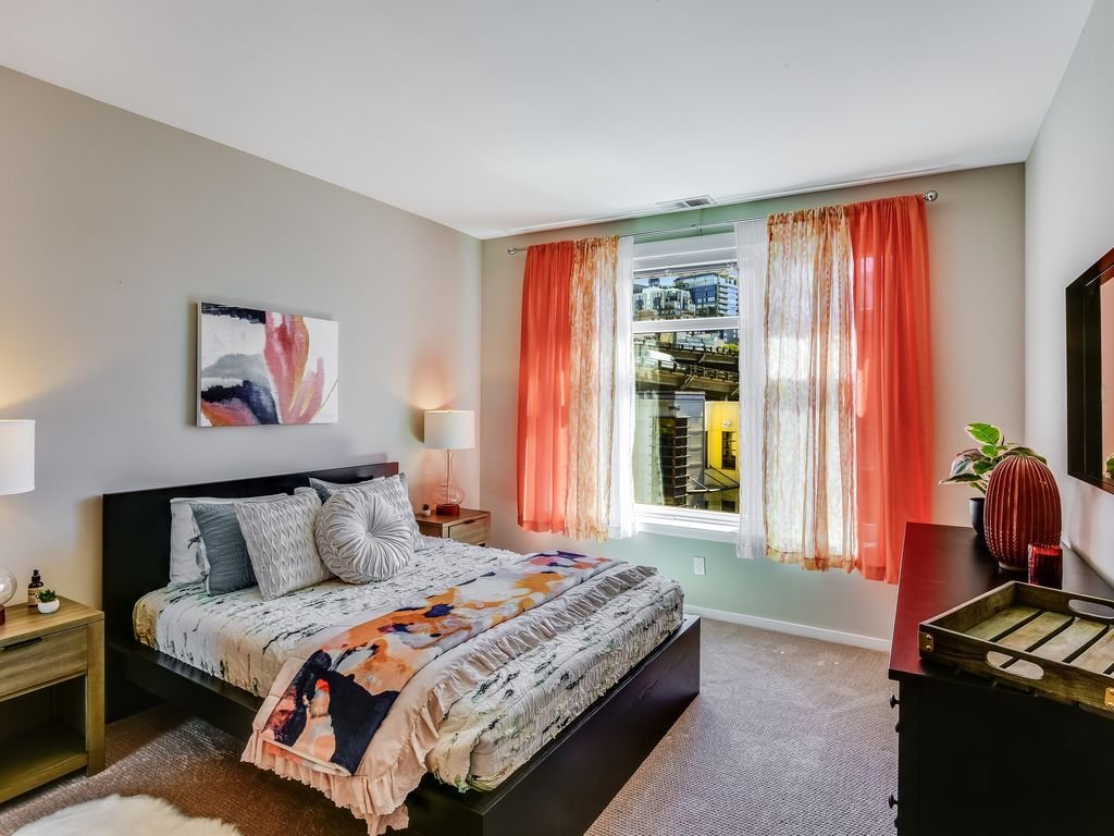 Blue Haven- Water Front Condo gallery image 4