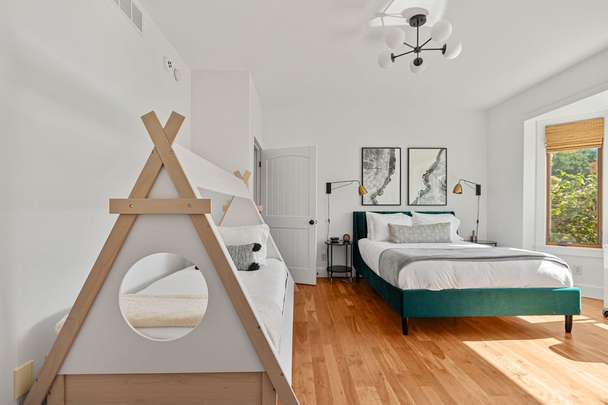 Enjoy Bear Ranch, A Premier Luxury Vacation Estate gallery image 4