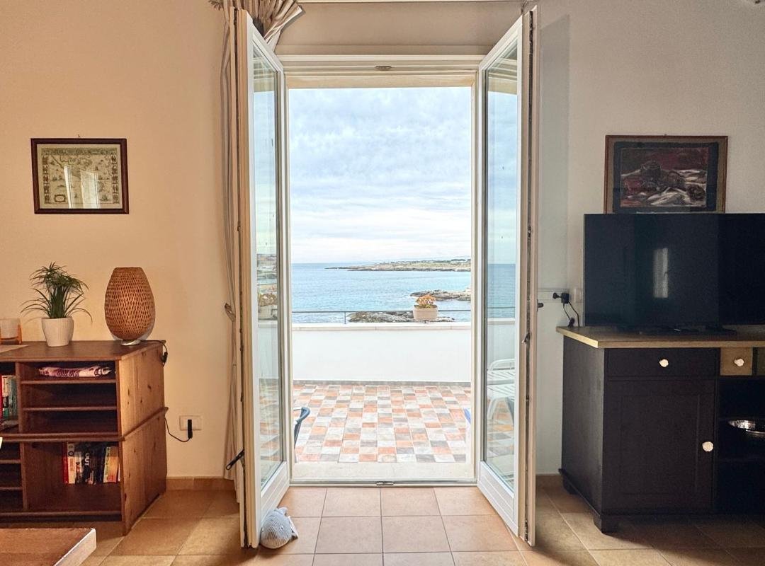 “NETTUNO” La Terrazza sul Mare gallery image 3