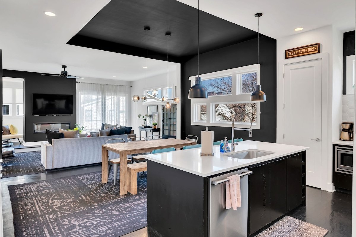 Walkable, Elegant Downtown Home – Skyline Views! gallery image 5