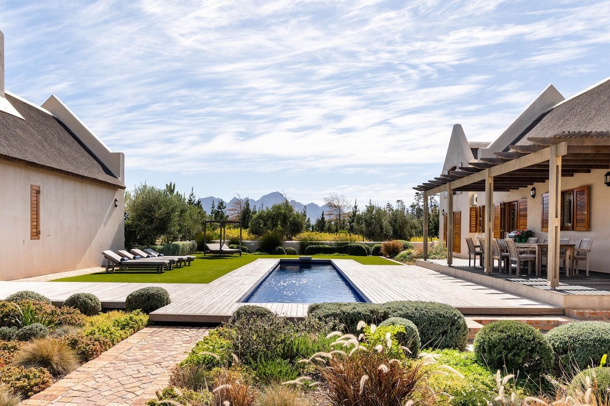 Villa in the Vineyard near Somerset West gallery image 3