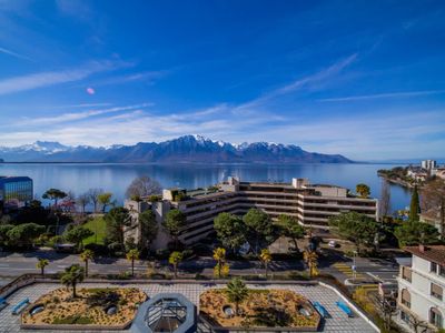 Alpine Stunning Apartment in Montreux by GuestLee