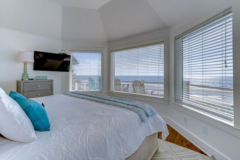 Sea Spray- 400 Ocean Blvd.Oceanfont! 6BD, Pool/spa gallery image 5