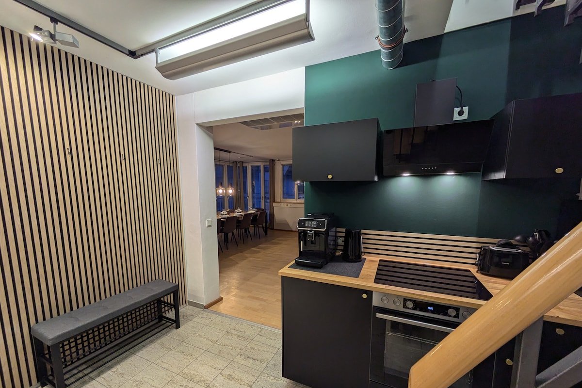 München 160 qm in Top Lage – 4 Schlafzimmer gallery image 2