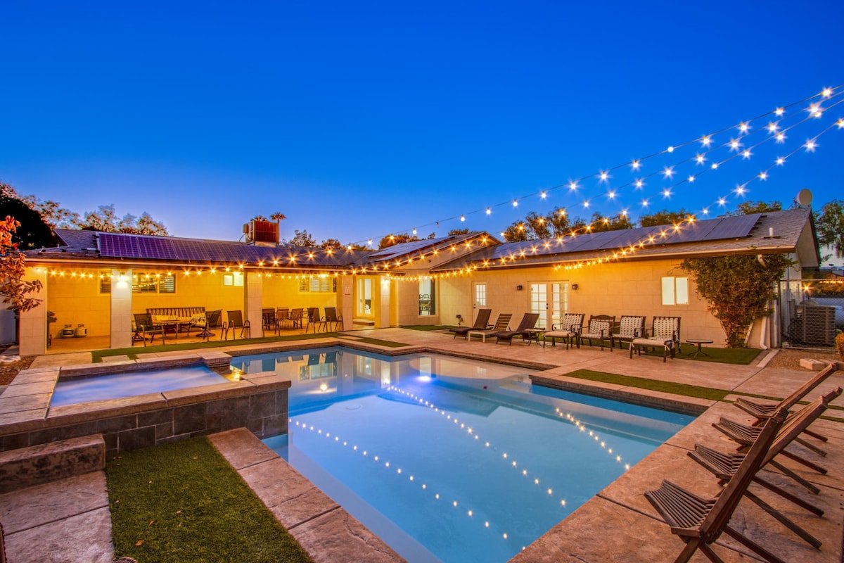 Epic Villa 13min to Strip – Pool, Games 5BR 5.5BA gallery image 4