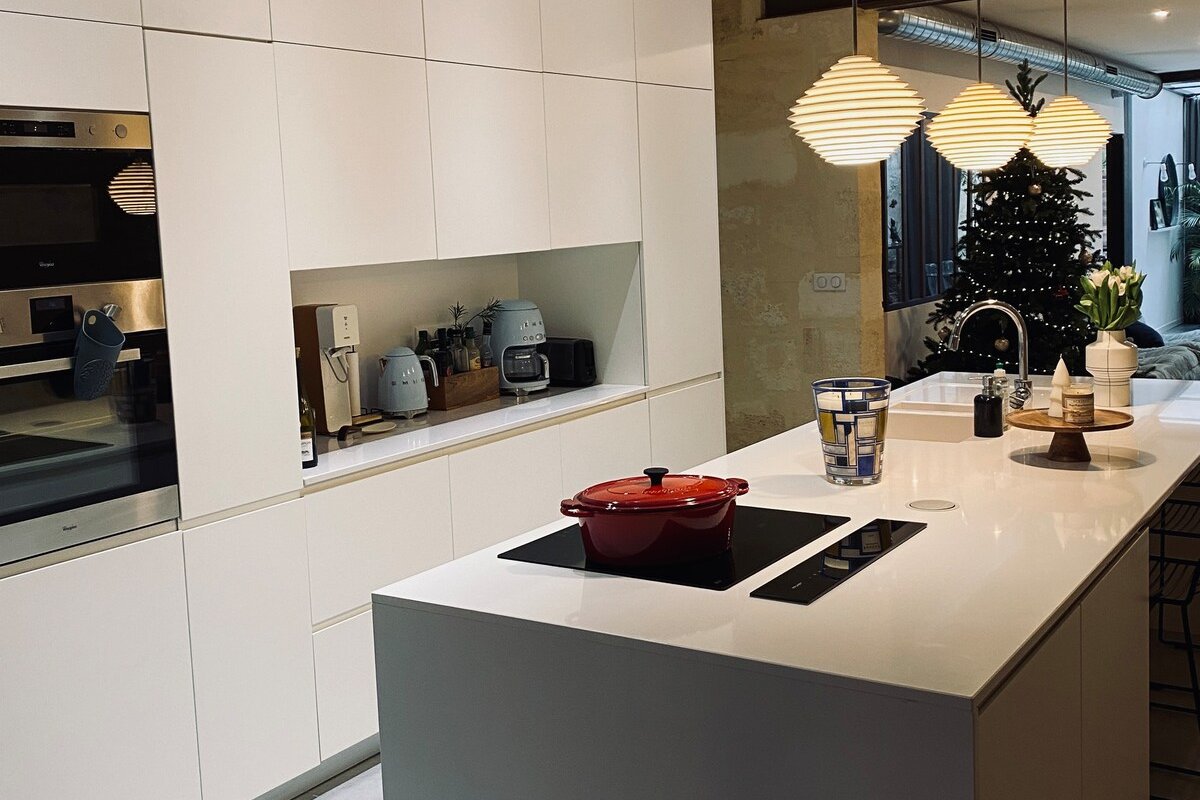 Loft 120m2 + terrasse en plein coeur des Chartrons gallery image 5