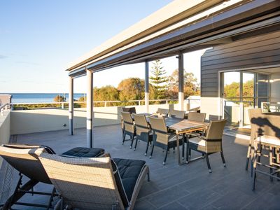 Shore House: Expansive Stunner by the Beach