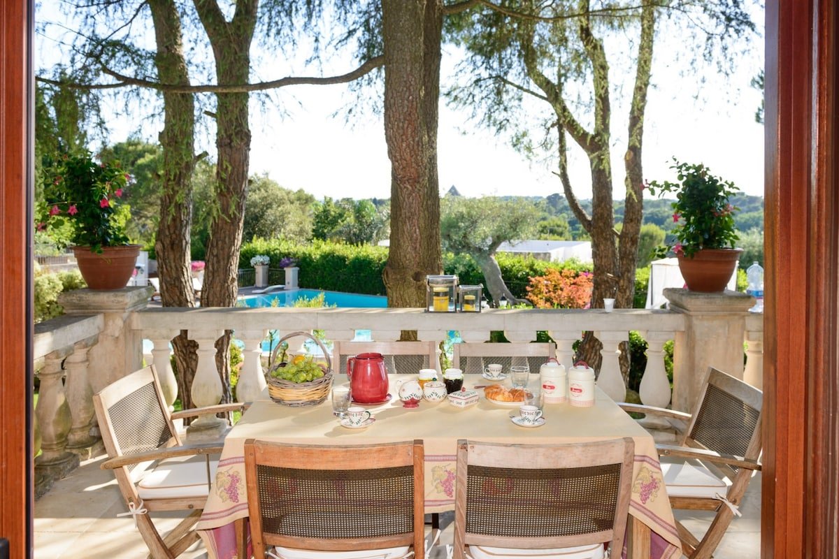 HelloApulia Villa Chiara historic villa with pool gallery image 4