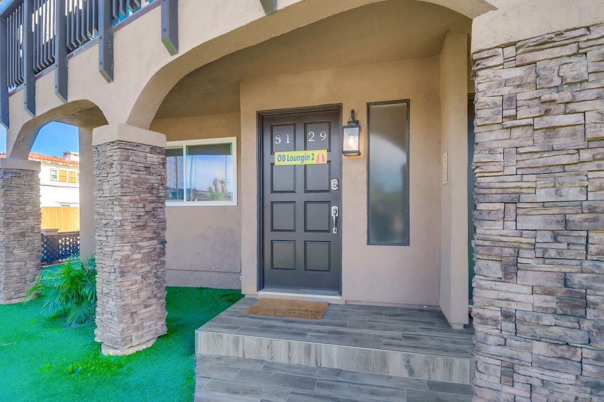 OB Loungin Large – Family Stays with ocean views. gallery image 5