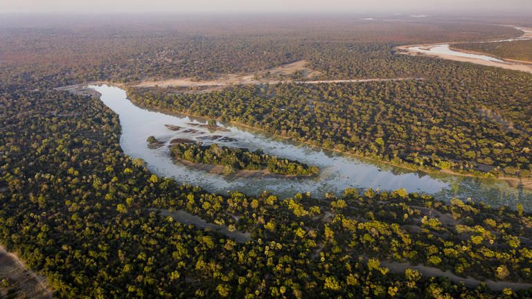Sungani Lagoon and Airstrip