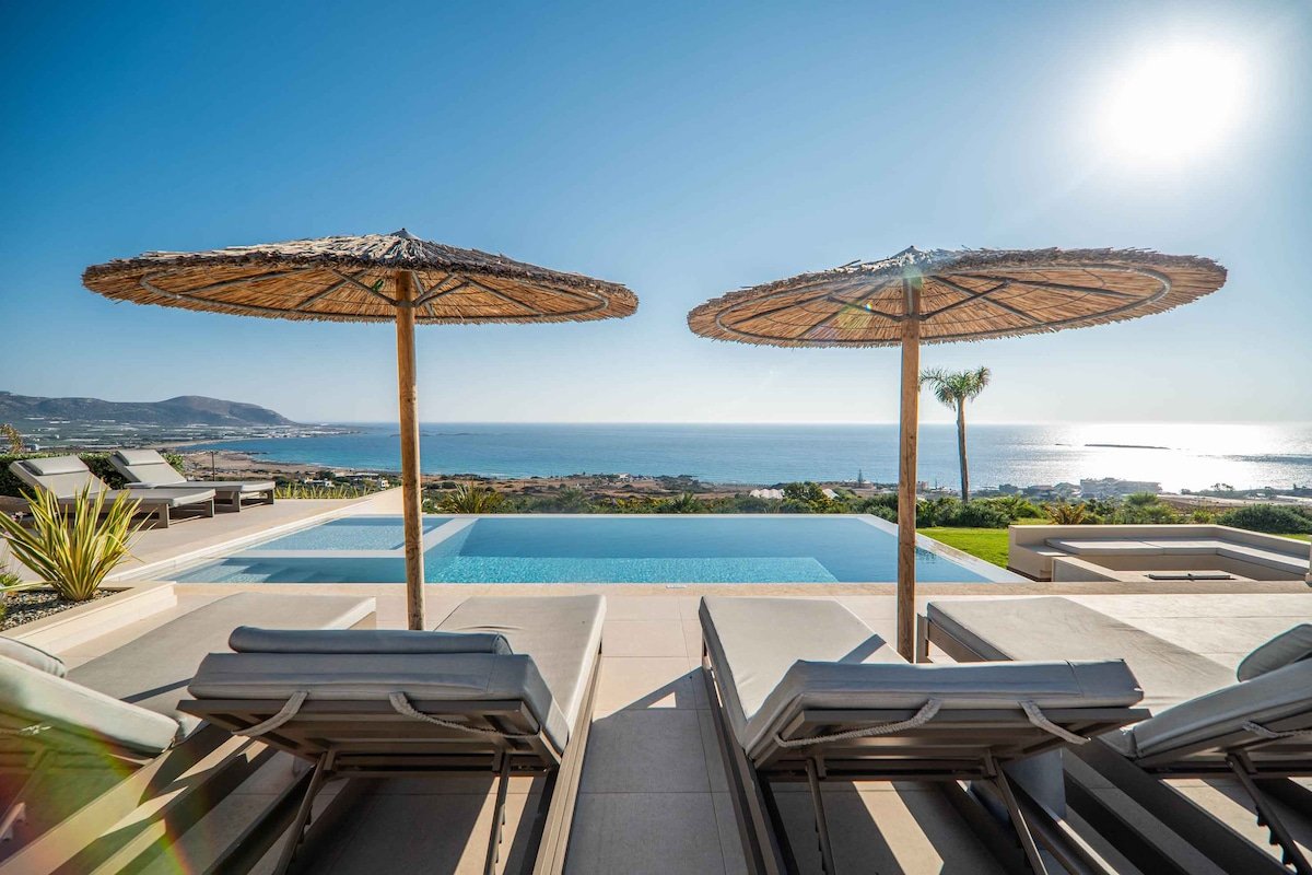 Villa Cielo I Free* Heated pool & Stunning Seaview gallery image 5