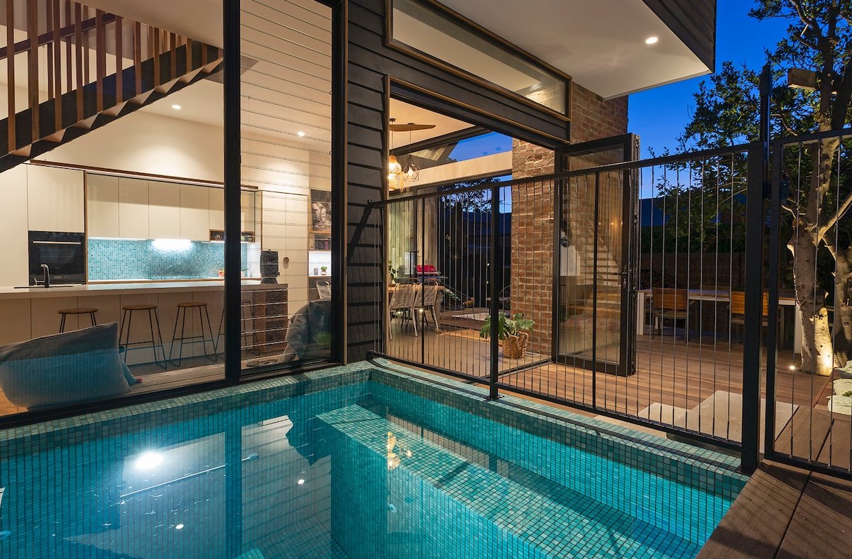 Grand Designs Beach Front Mornington gallery image 5