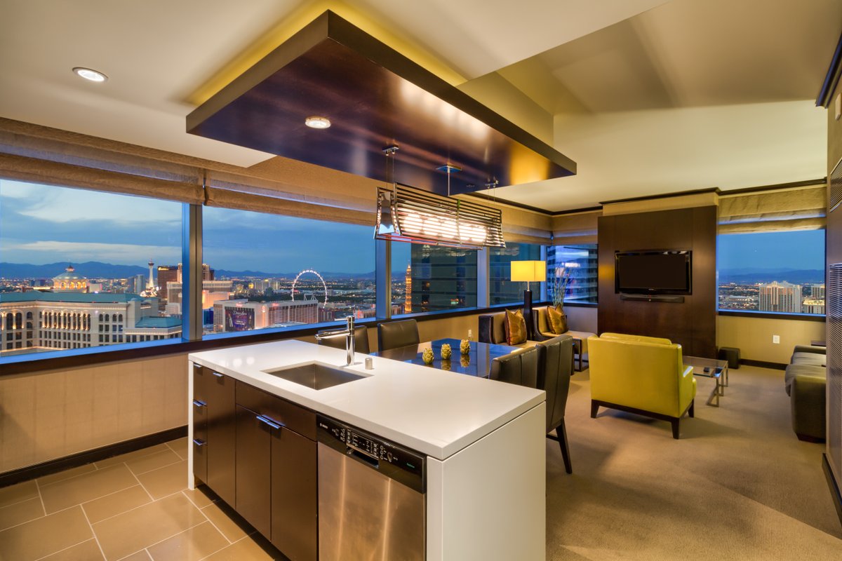 Best 2 BR Corner Penthouse @ Vdara! Stunner Views!