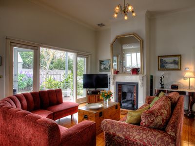 Lonsdale Palms Heritage House – an elegant getaway