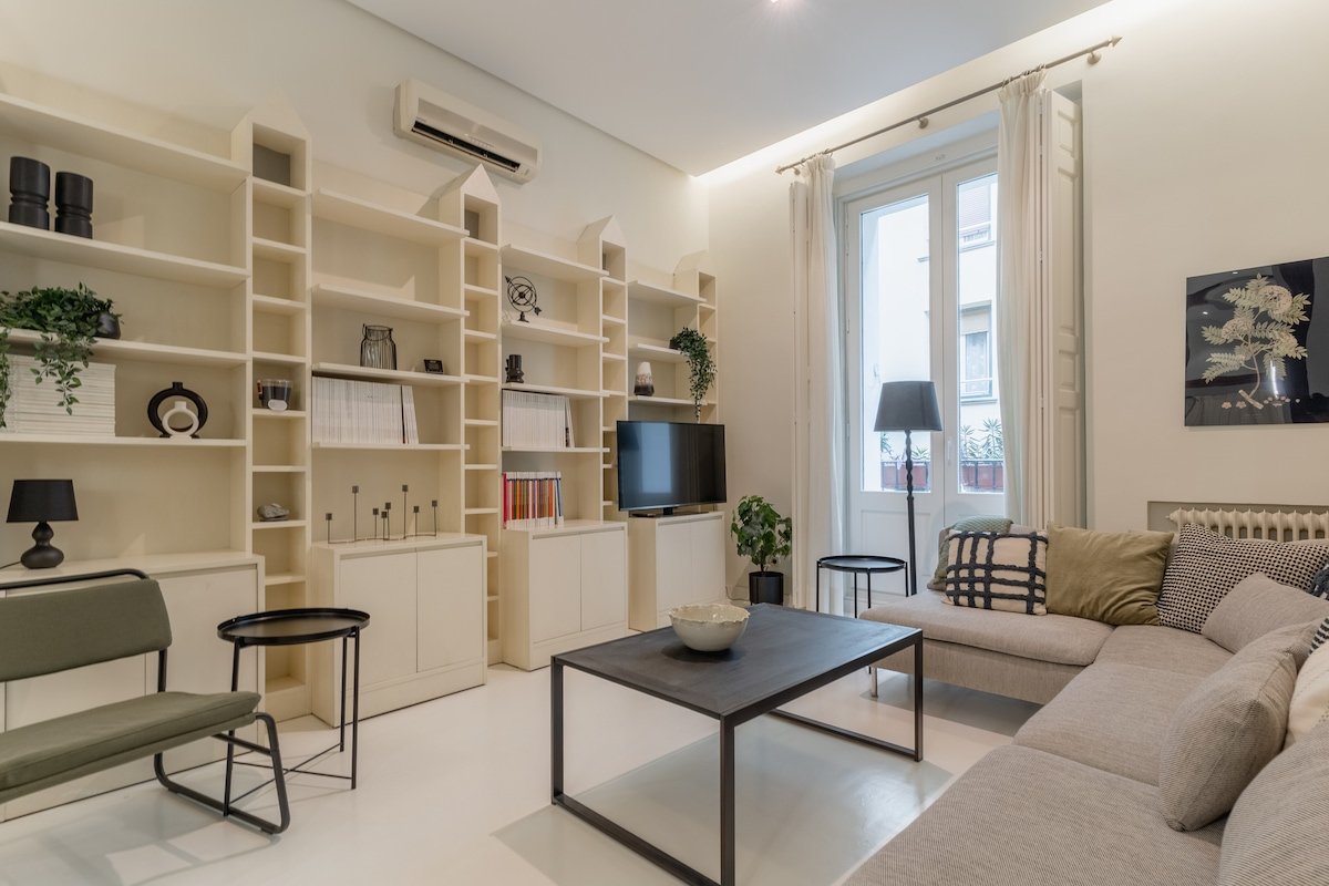 Spacious & modern-3Bedrooms 2Bathrooms-Plaza Mayor gallery image 2