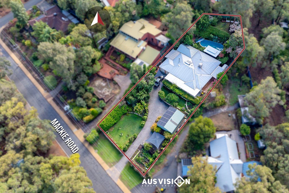 Perth Hill Poolside Paradise BBQ,Mini golf,Airport