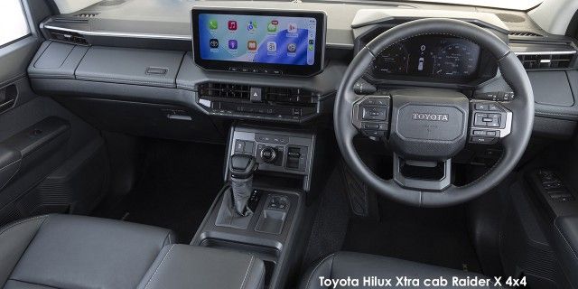TOYOTA HILUX 2.8 GD-6 RB RAIDER X 4X4 A/T P/U XTRA CAB - 13 