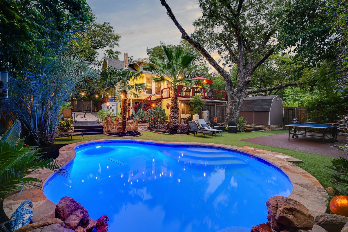 Austin Oasis With Pool Close to UT and Downtown