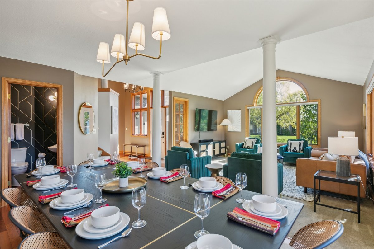 Fam. Friendly, Game Room/ Arcade