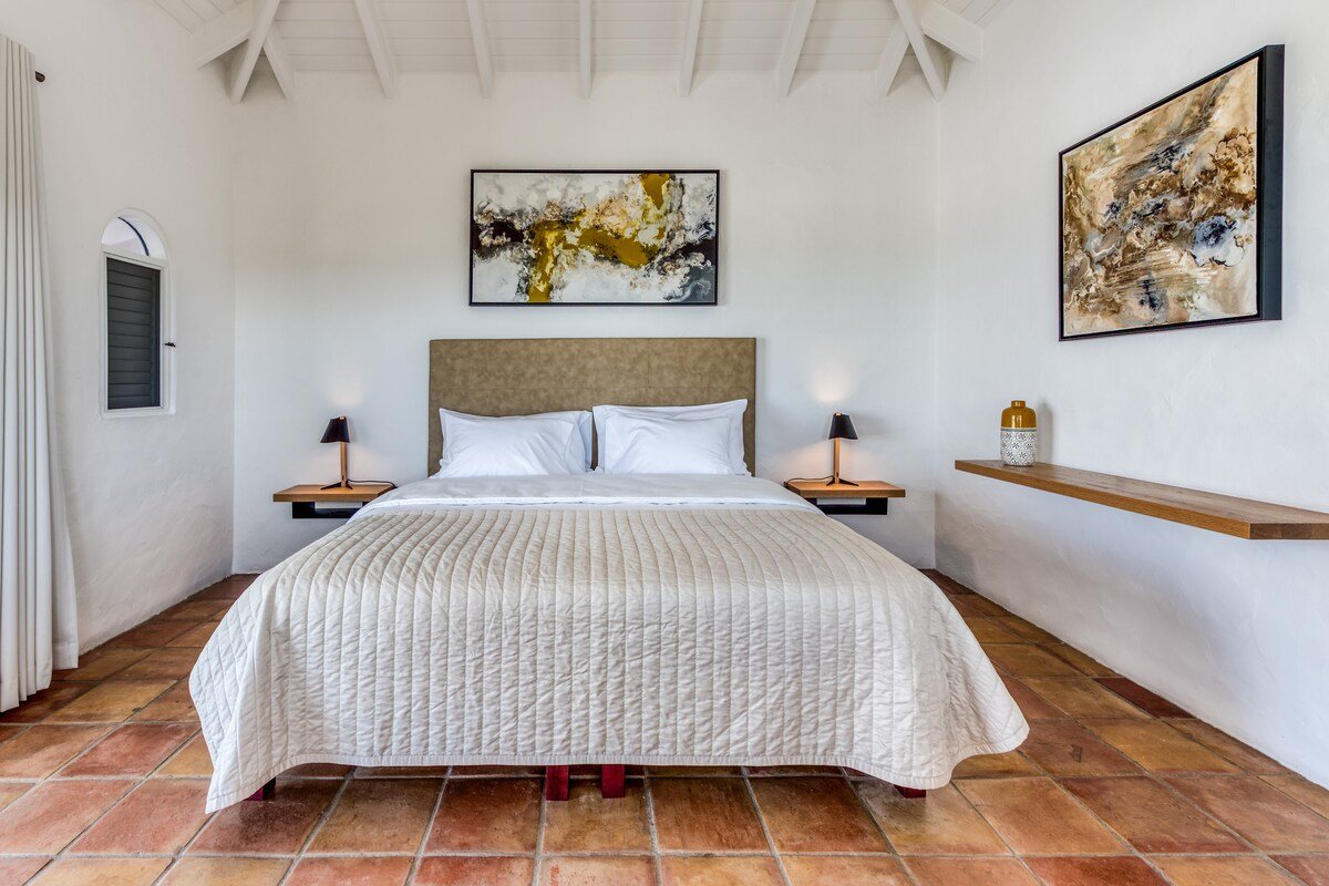 Belle Fontaine gallery image 3