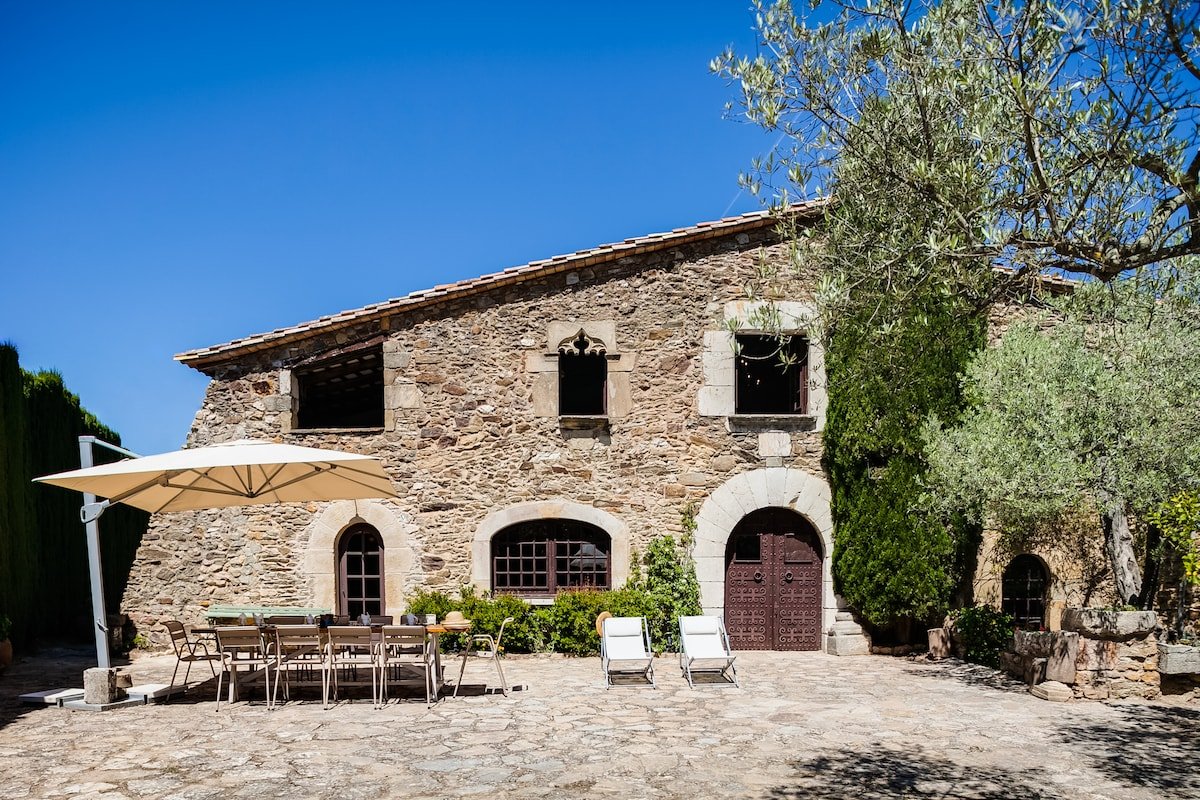 BEGUR; WONDERFUL MASÍA WITH POOL gallery image 4