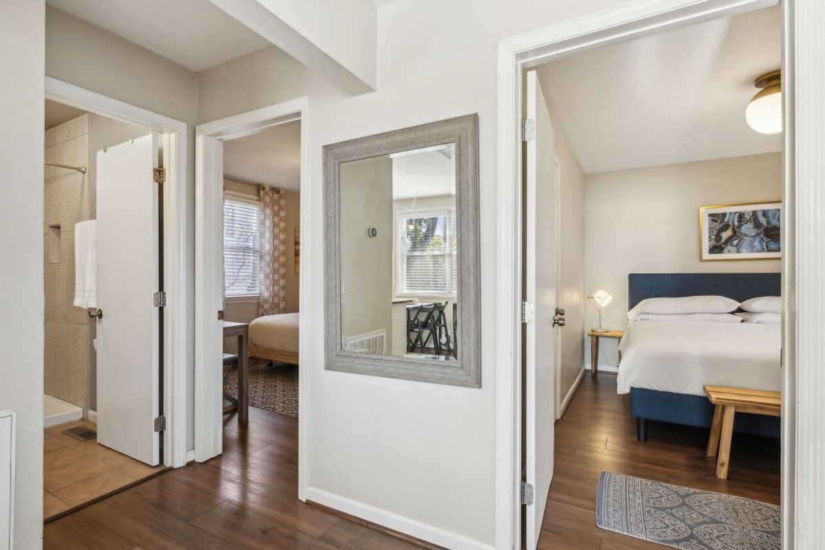 Convenient location & free parking gallery image 5