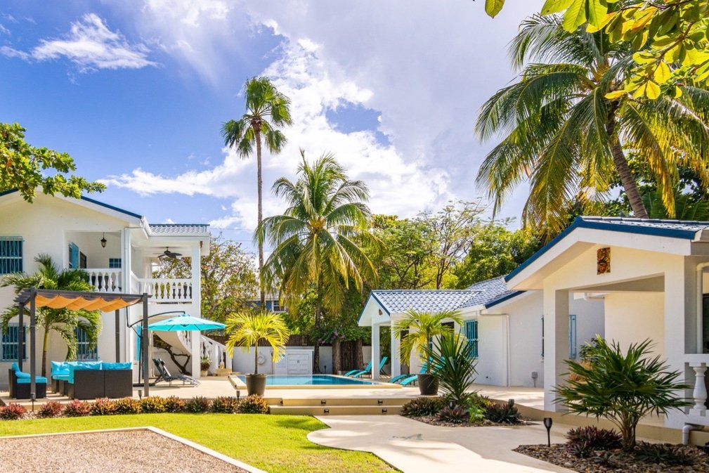 Azul Vista Villas-tropical oasis with private pool