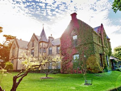 Overnewton Castle – The Homestead Cottage