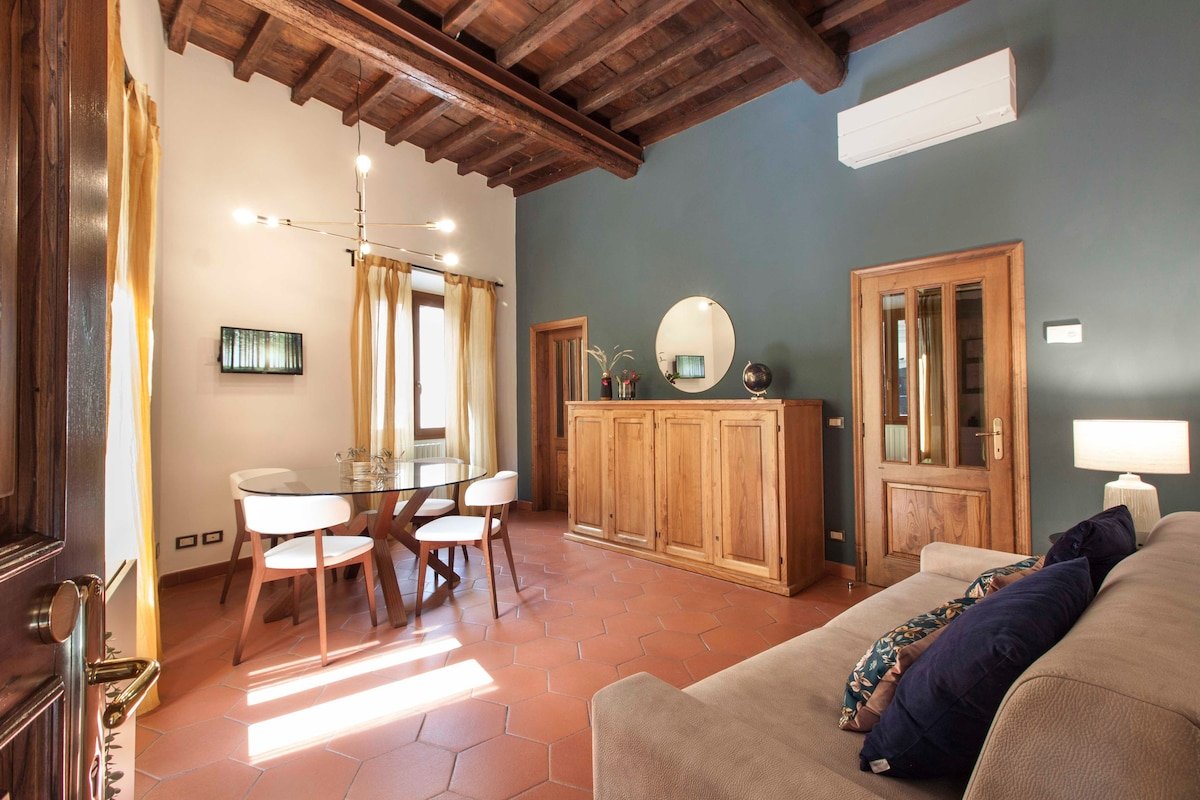 ❣ Tuscan styles w/ modern comforts NETFLIX AC WIFI gallery image 3