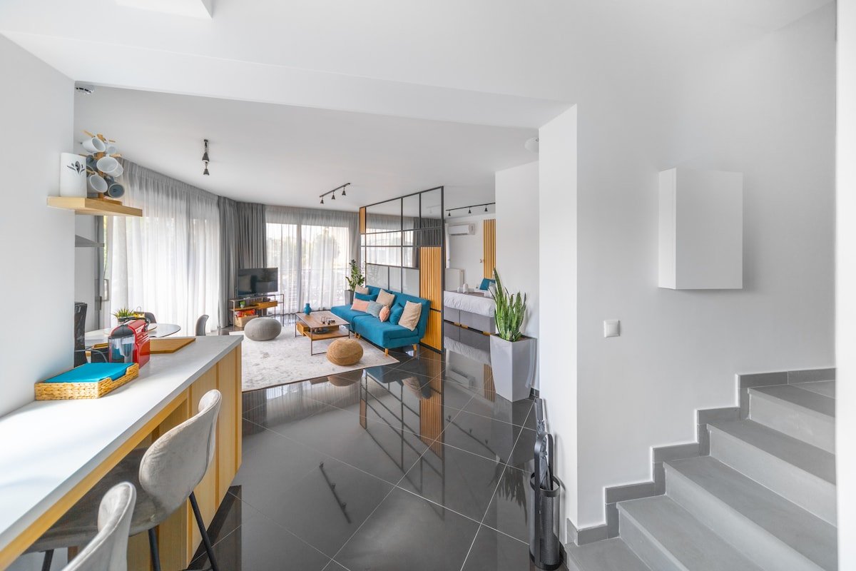 The HostMaster Urban Roofgarden Gateaway gallery image 4