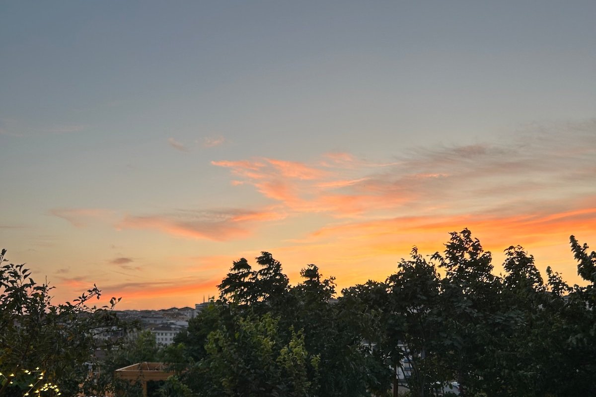 Stylish Bungalow Villa In City gallery image 5