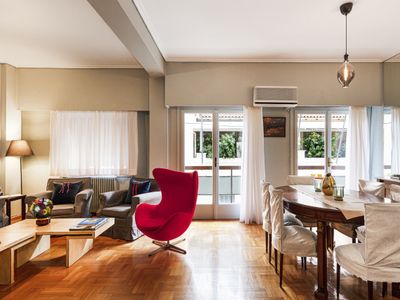 Spacious 3 Bedroom apt near Acropolis museum