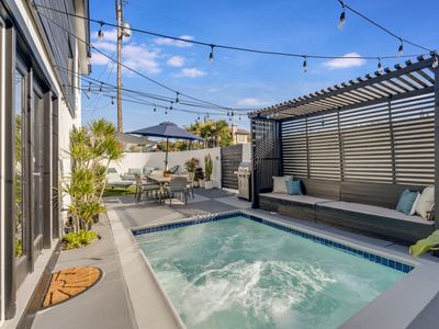 San Diego Modern Home with Pool/Hot tub