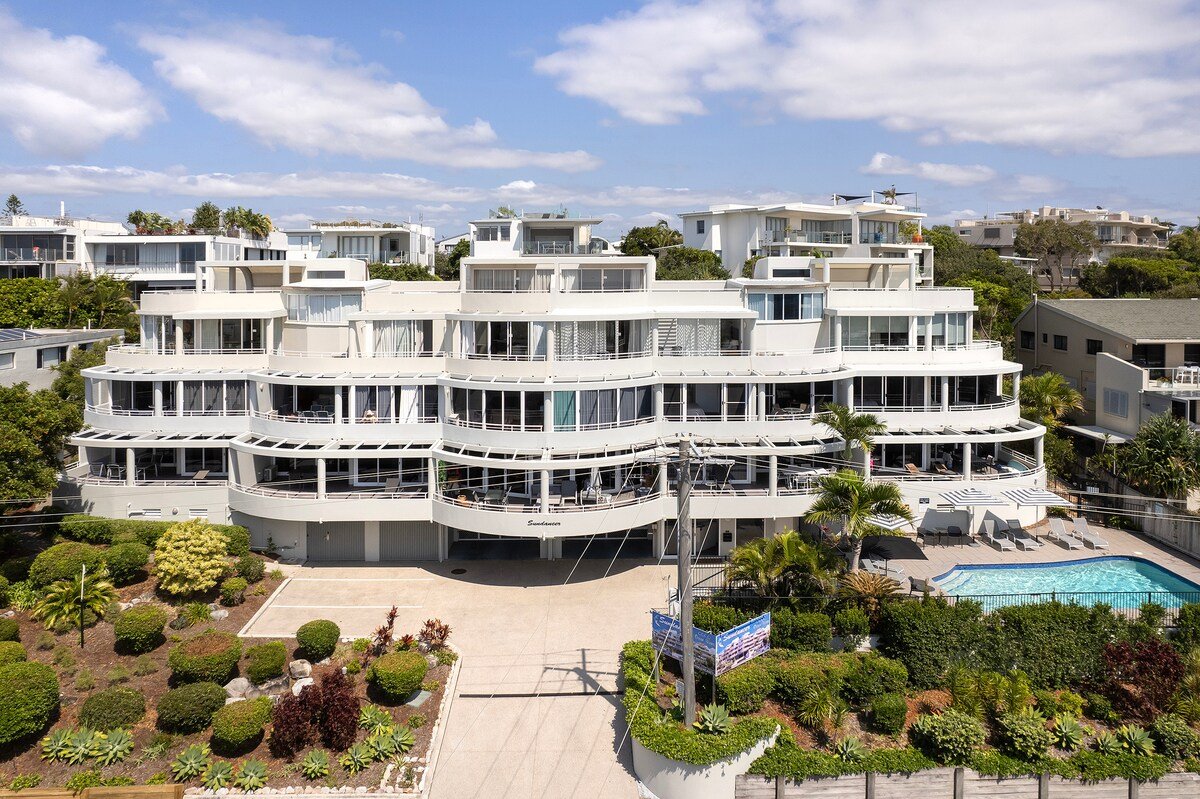 Top Level Superior Panoramic Ocean View – 3brms gallery image 5