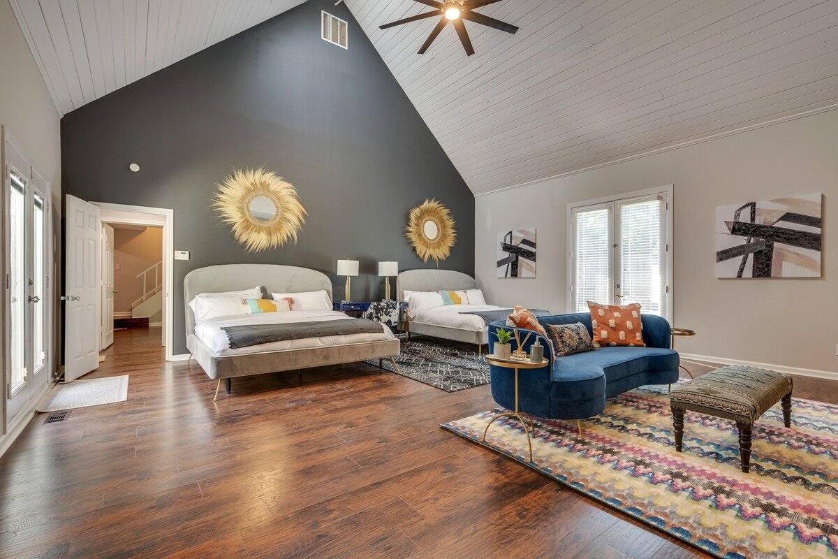 Villa Oasis | Heated Pool & Hot tub by RelaxSTR gallery image 4