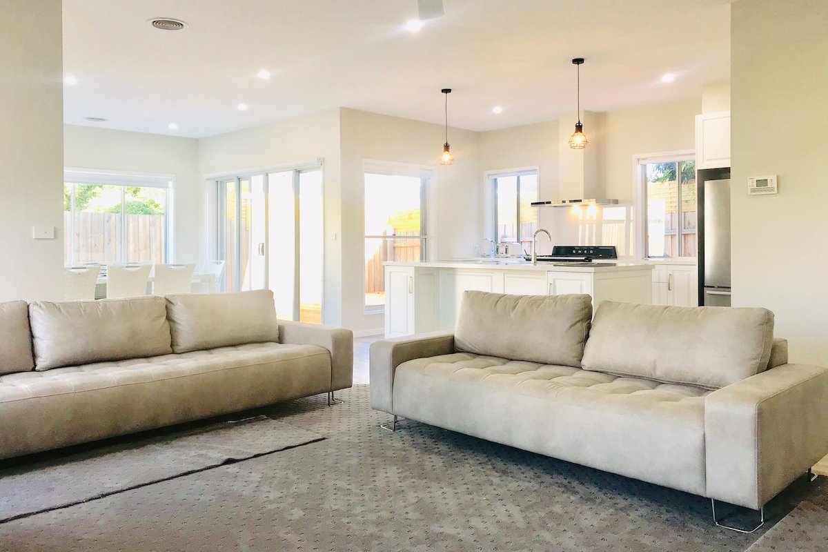 Torquay Heart sleeps 12 gallery image 2