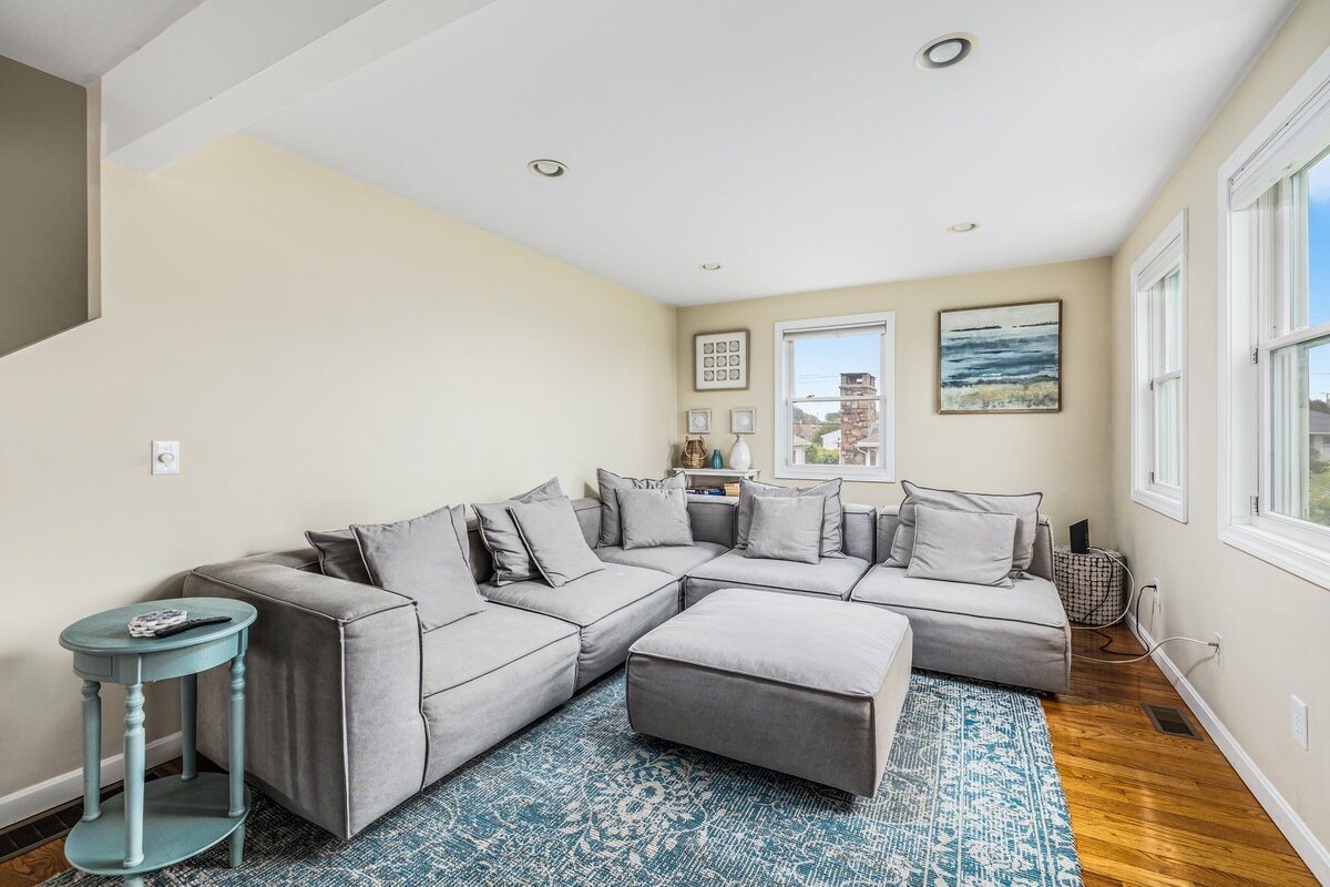 Perfect Family Home 200ft to Sand Hill Cove Beach gallery image 3