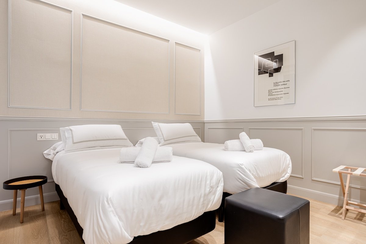 “La Bella Easo” brand new&style at La Concha beach gallery image 5