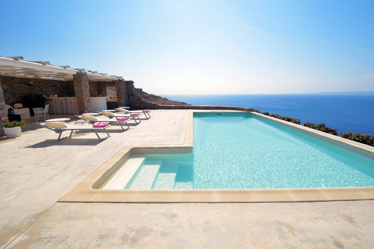 Spectacular sunset view villa