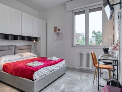 [FREE Parking] Large Apartment x11 + 4 bathrooms