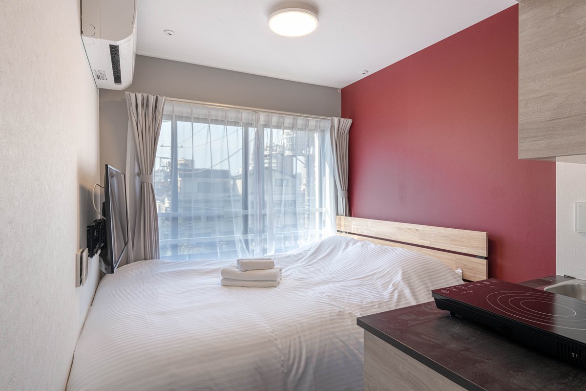 NEW/新築3階/新宿/神楽坂/駅徒歩2分/3寝室/3バスルーム/3トイレ/最大10名/EV無し/D