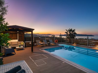 Seaview Garden Villa, Heated pool & Sauna