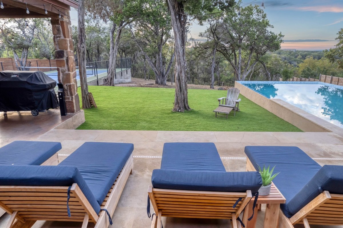 Luxury Wellness Estate: Pickleball, Pool & Sauna gallery image 4