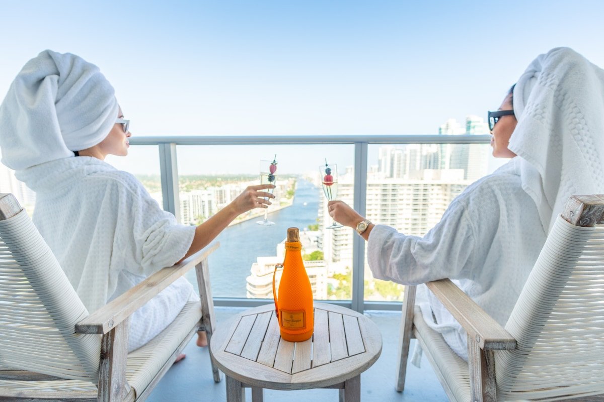 Breathtaking ocean views | Alexa, SmartTV, 100Mbps gallery image 3