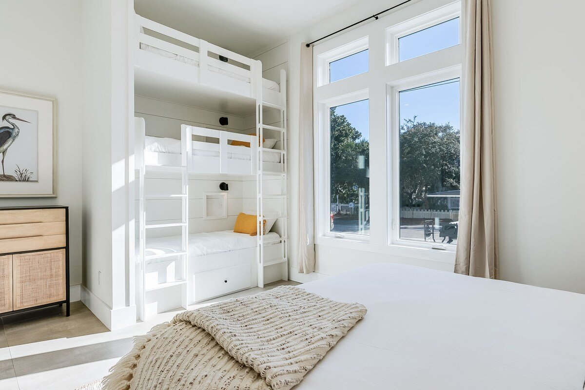 Villa Del Sol|Private Community Beach Access|Pool gallery image 4