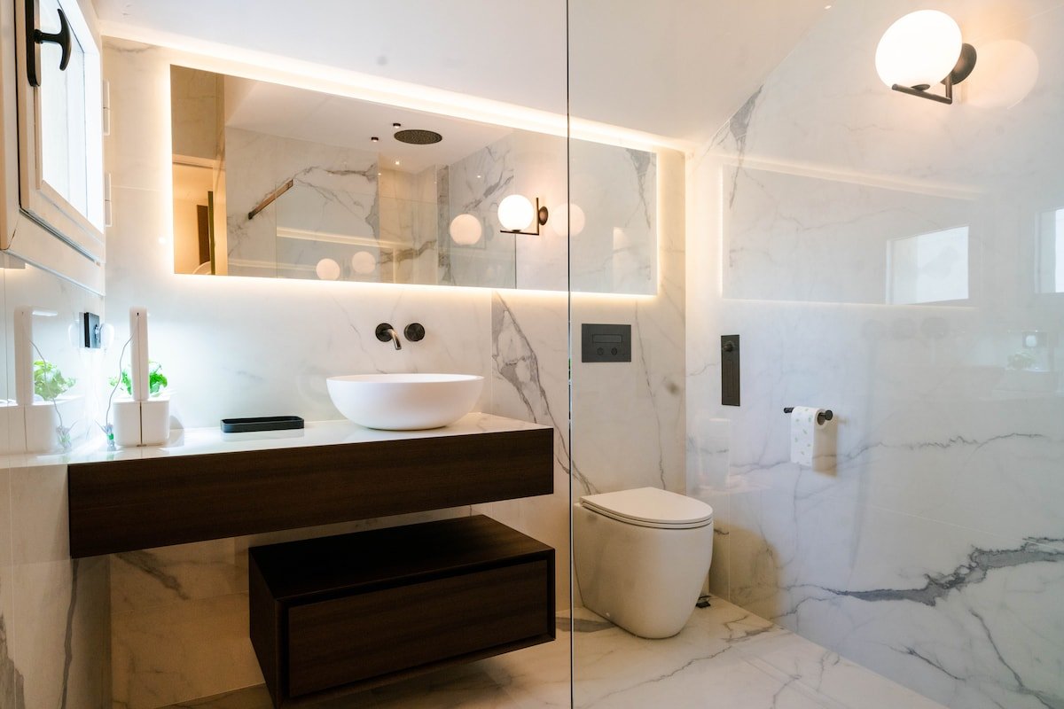 Duomo Penthouse with Terrace and Stunning Views gallery image 4